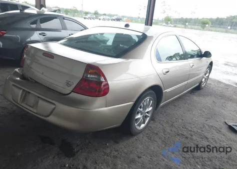 2004 Chrysler 300M z USA, uszkodzony, nr VIN 2C3HE66G64H685168